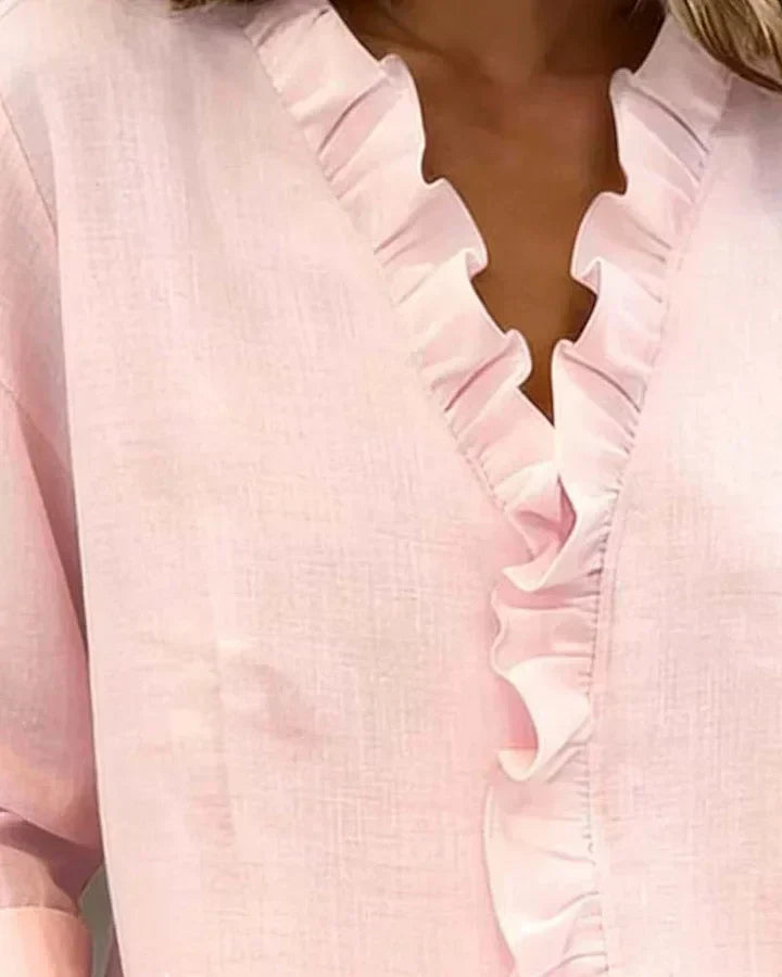CHIARA™ | BLUSA ESCOTE EN V CON VOLANTES