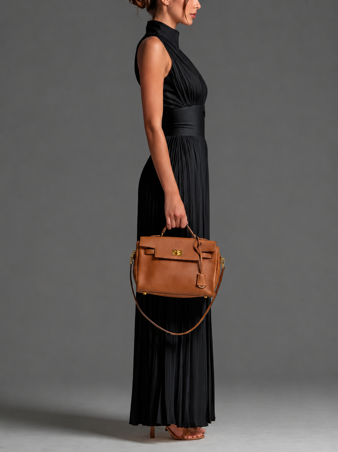 ECLIPSE™ | MONO PALAZZO PLISADO CON ESCOTE V Y CINTURA CORSET