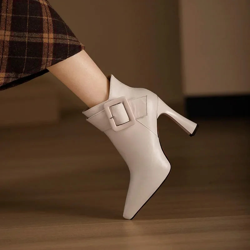 CLARA™ | BOTÍN STILETTO HEBILLA LUXE