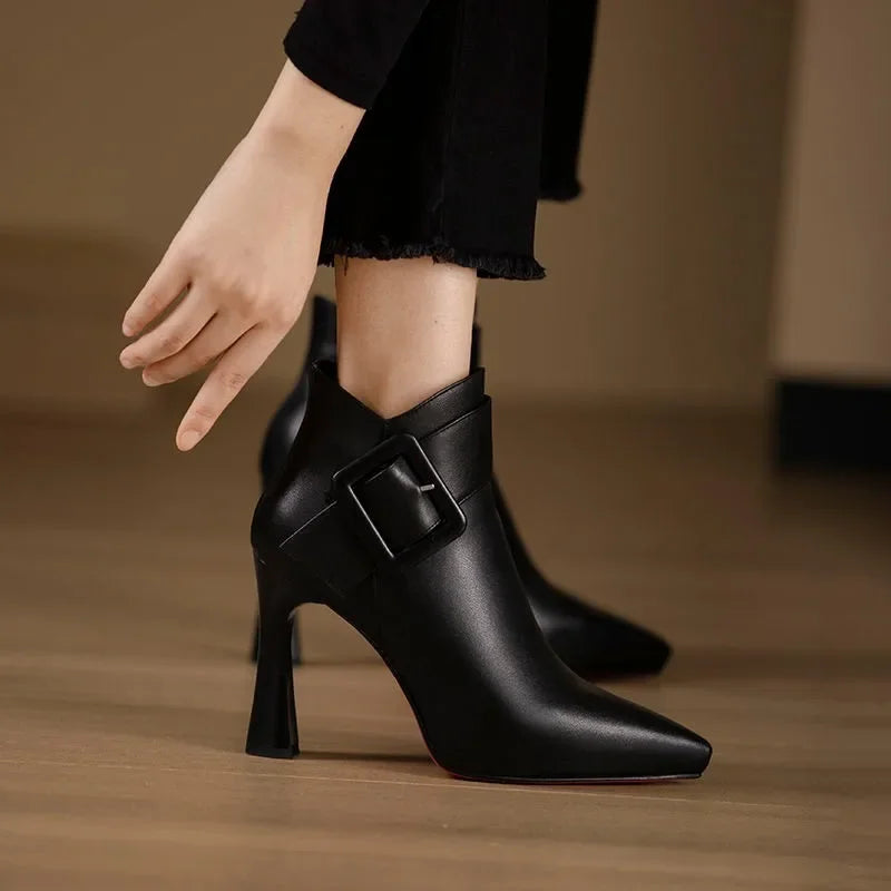 CLARA™ | BOTÍN STILETTO HEBILLA LUXE